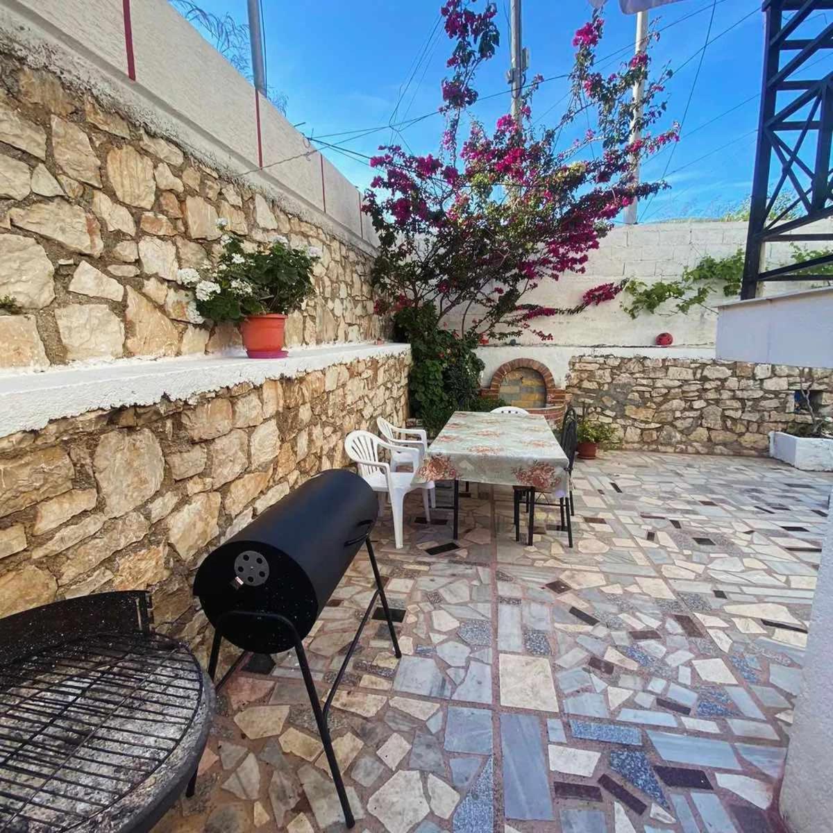 Mariana Apartments Sarande Exterior photo