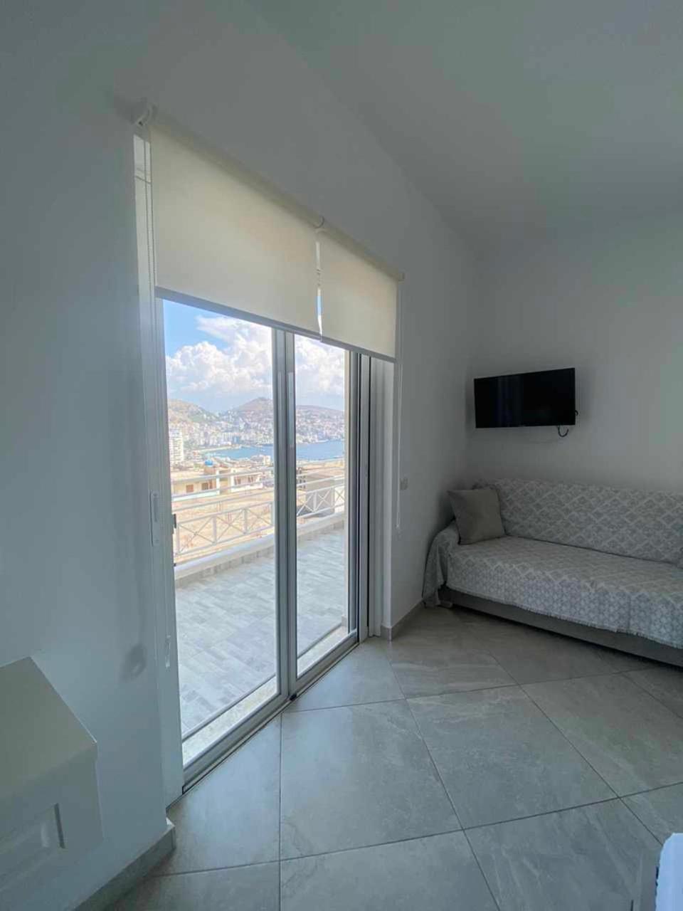Mariana Apartments Sarande Exterior photo