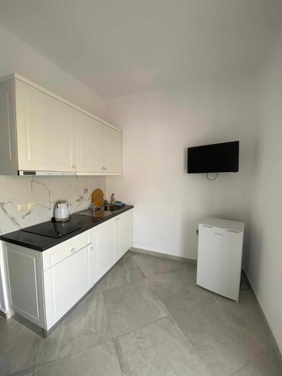 Mariana Apartments Sarande Exterior photo