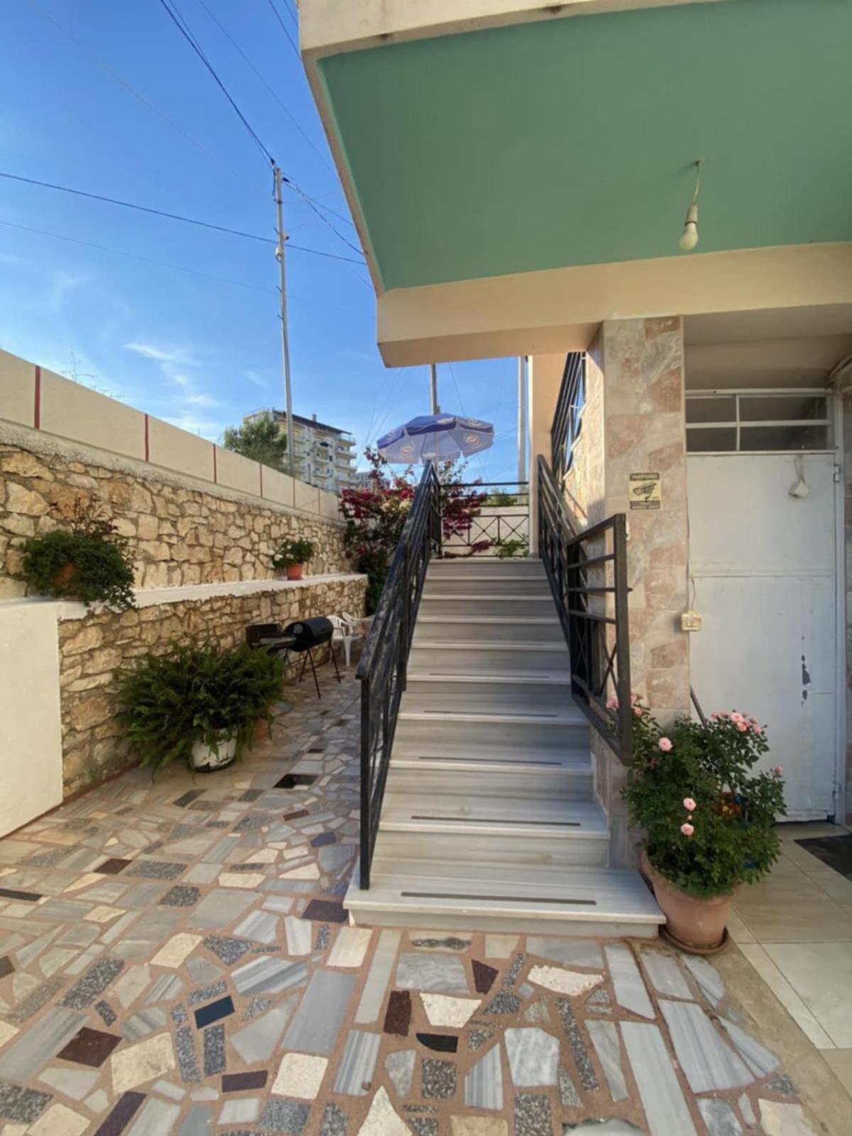 Mariana Apartments Sarande Exterior photo
