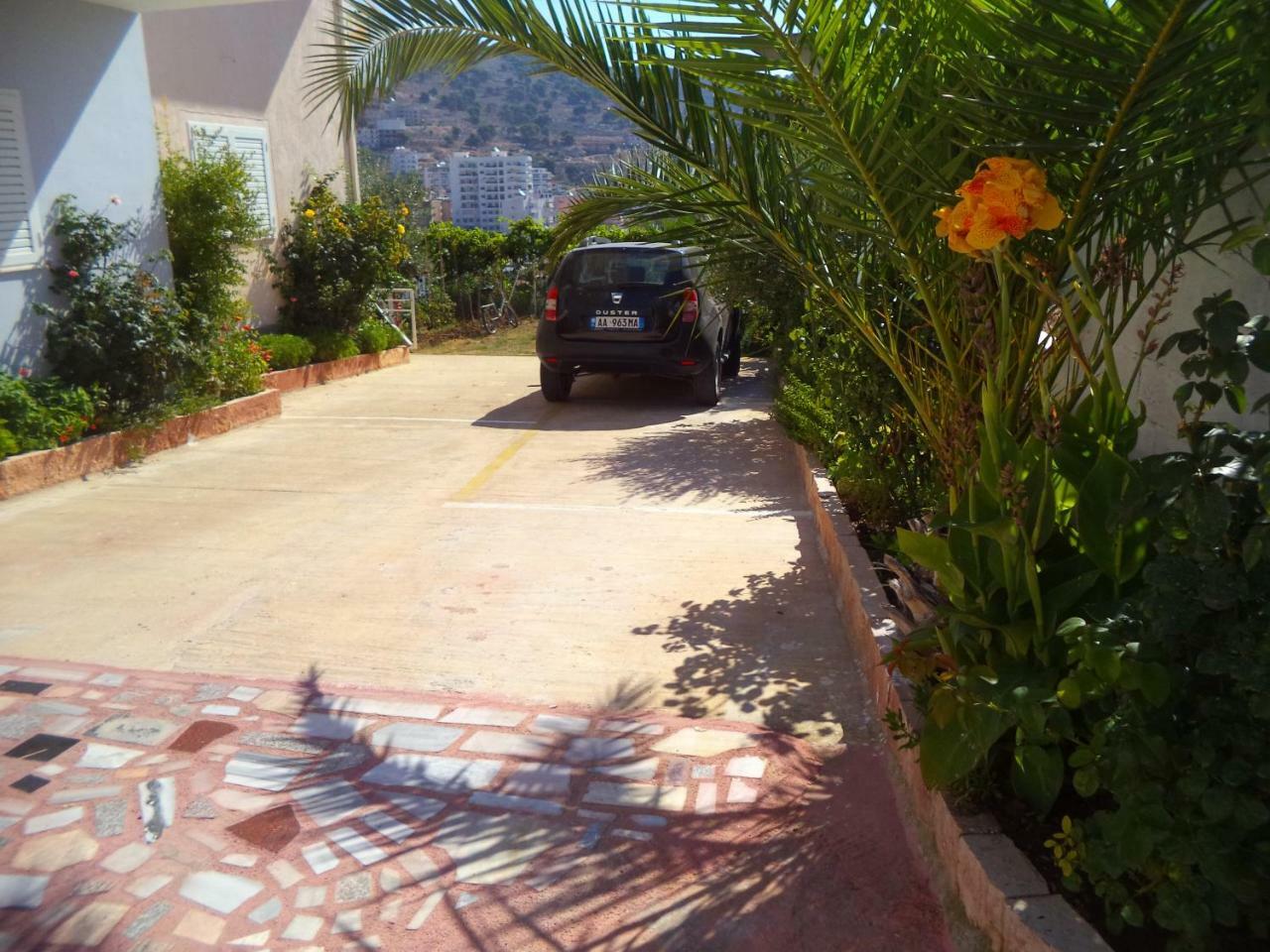 Mariana Apartments Sarande Exterior photo