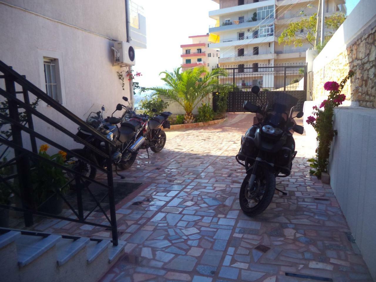 Mariana Apartments Sarande Exterior photo